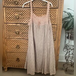 Magnolia Pearl floral / ivory pink and nude slip